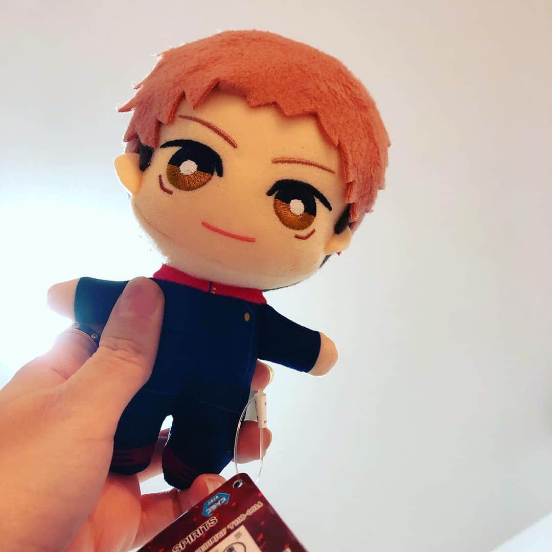 のインスタグラム：「ゲーセンすき 虎杖に4000円ほどかかった人←w  あーはやくすくなのグッズいっぱい出してーー😭  #呪術廻戦」