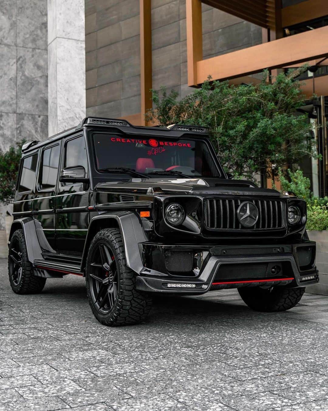 CarsWithoutLimitsさんのインスタグラム写真 - (CarsWithoutLimitsInstagram)「The @creativebespoke G-Wagon built by @cb_autosalon • #ForSale on CreativeBespoke.com  #carswithoutlimits」12月28日 2時33分 - carswithoutlimits