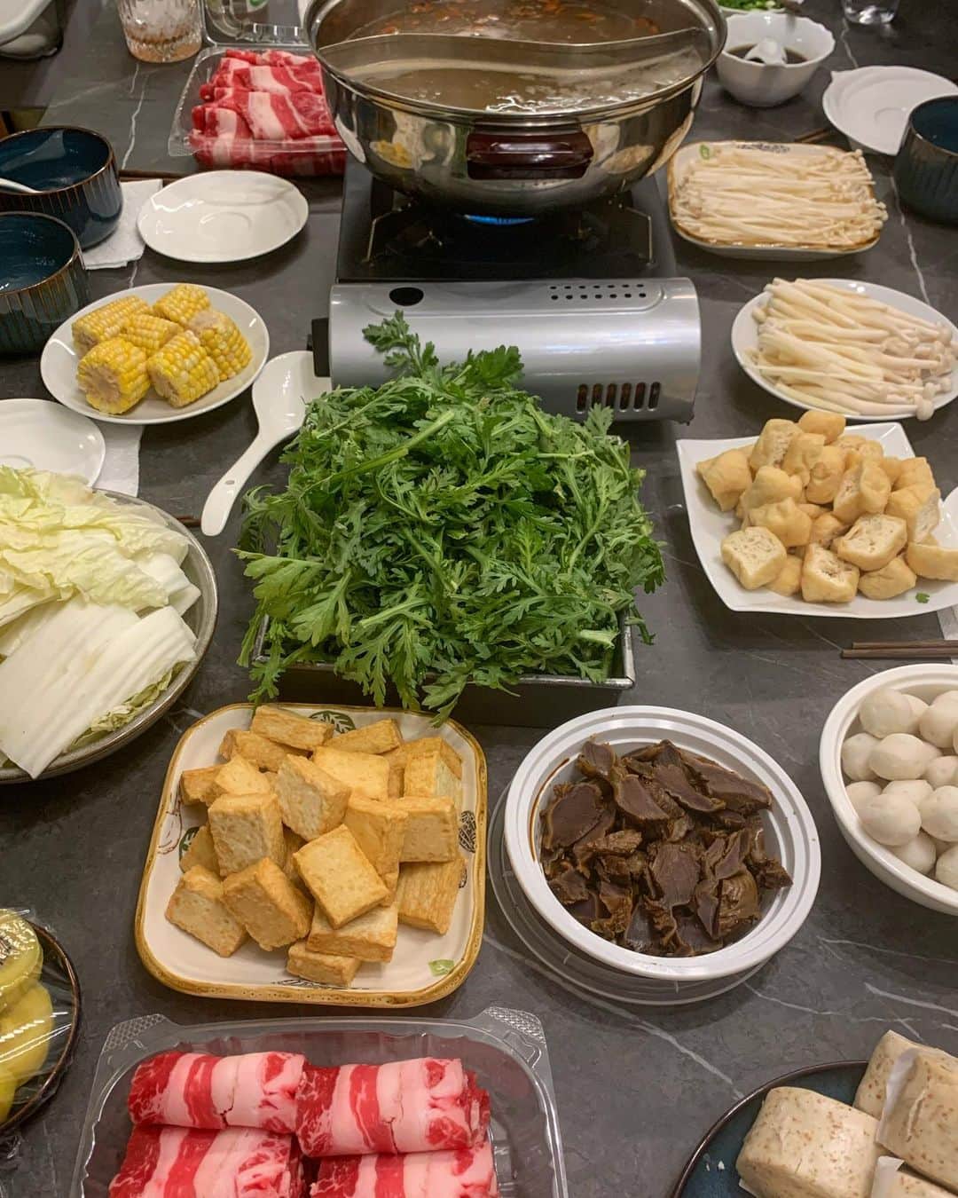DOMINIQUE ANSEL BAKERYさんのインスタグラム写真 - (DOMINIQUE ANSEL BAKERYInstagram)「Getting serious about our hot pot plans.」12月28日 3時15分 - dominiqueansel