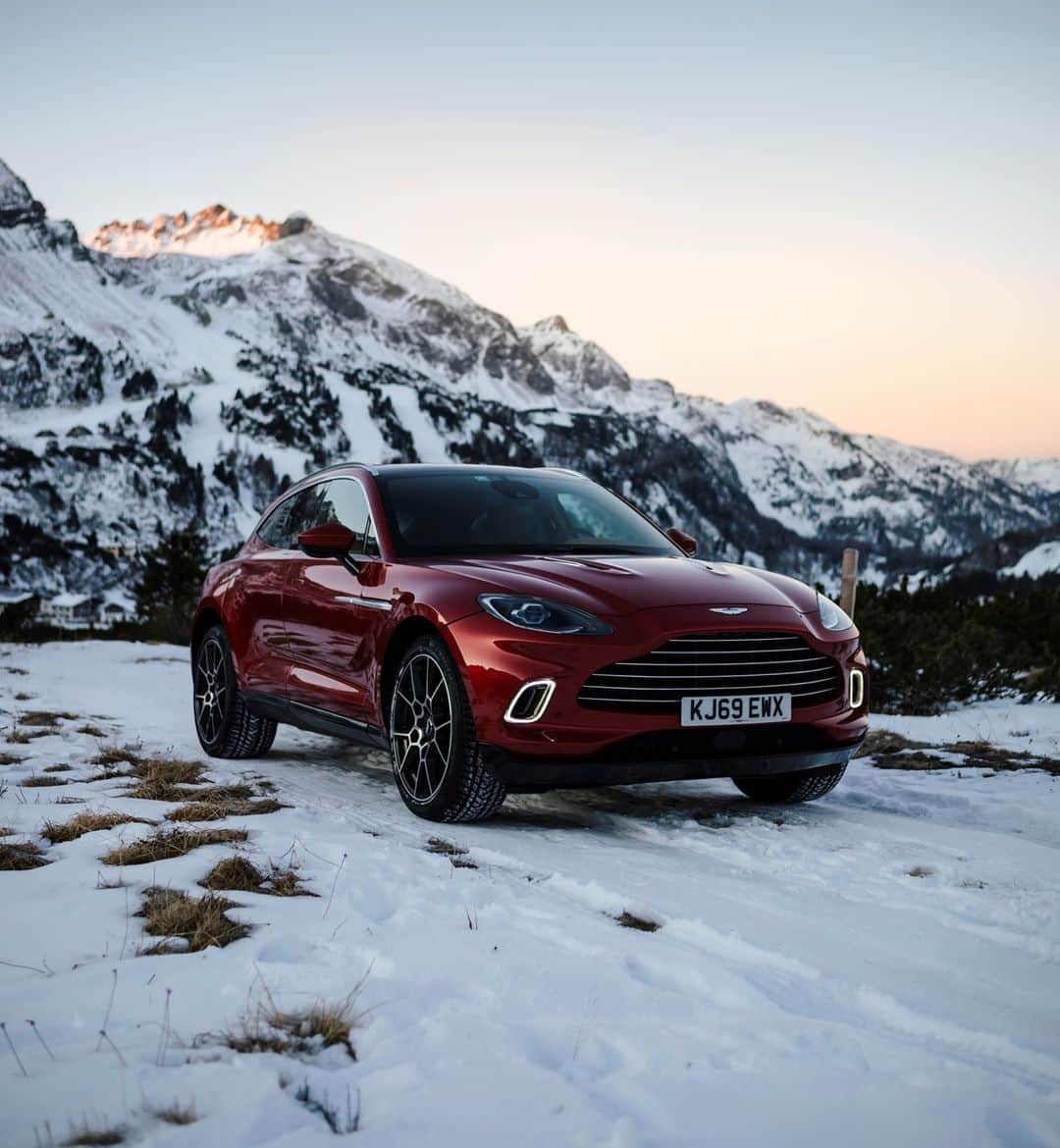 のインスタグラム：「DBX is always ready for the next adventure.  Click the link in our bio to book a test drive.  #AstonMartin #DBX」