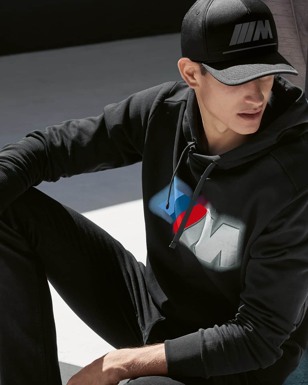 BMWのインスタグラム：「Dress code: automotive casual. The BMW M Collection. #MyBMWLifestyle #BMW #BMWMCollection」