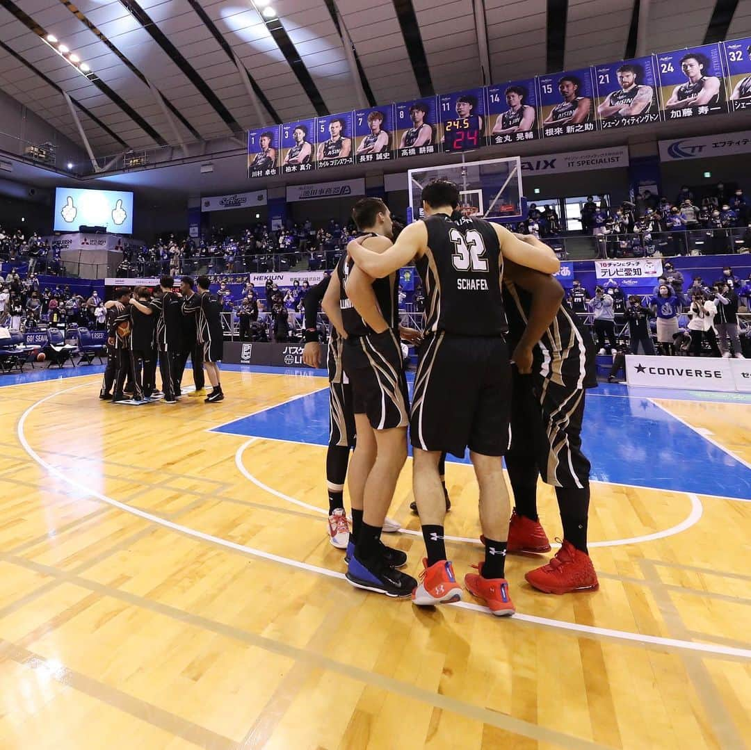 シーホース三河さんのインスタグラム写真 - (シーホース三河Instagram)「12/27（日）vs.宇都宮 #PHOTO 三河 90-70 宇都宮 #fightfor_ #シーホース三河 #Bリーグ」12月27日 19時35分 - go_seahorses