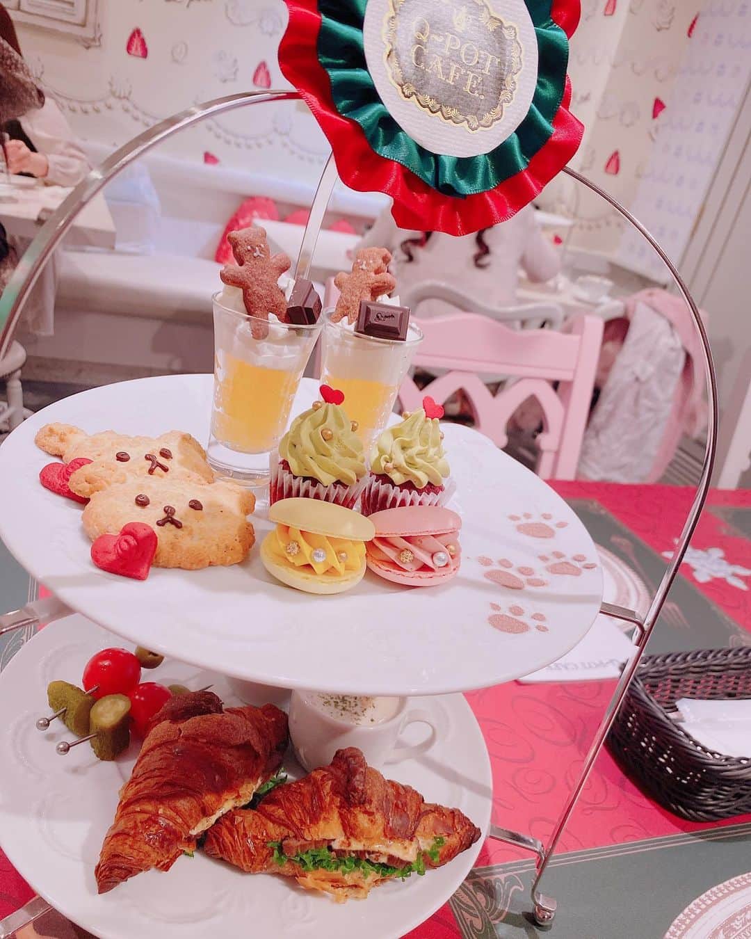 麻衣愛のインスタグラム：「#Q-pot #Q-potカフェ #表参道 ＃アフタヌーンティー #カフェ #cafe #かふぇすたぐらむ」