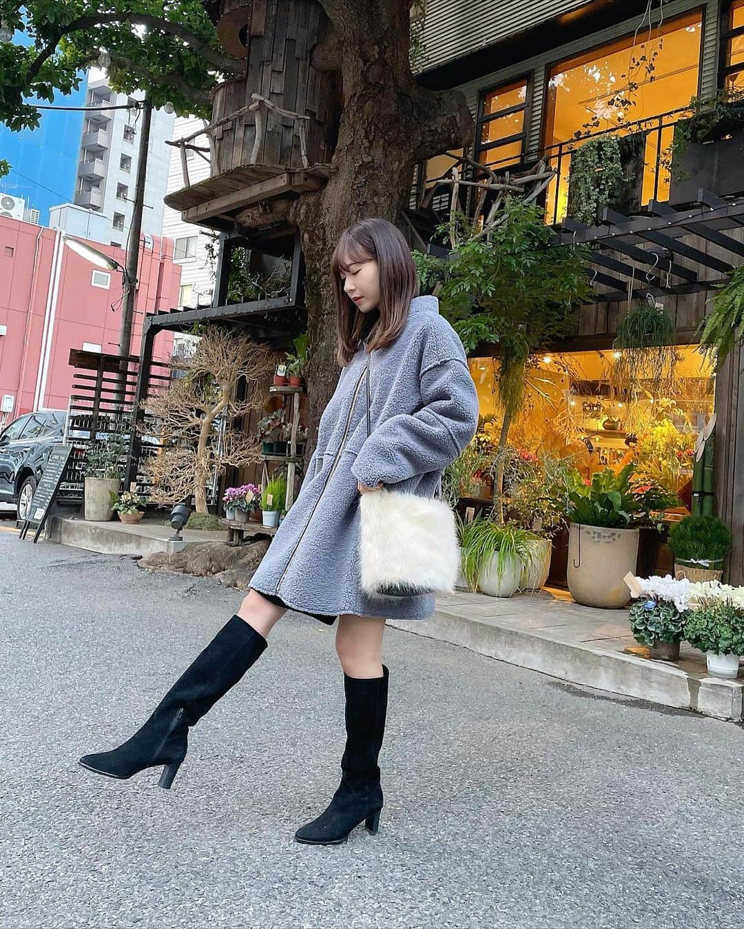 西川瑞希（みずきてぃ）さんのインスタグラム写真 - (西川瑞希（みずきてぃ）Instagram)「今年最後に髪の毛メンテナンスしてきました。サラツヤになって嬉しい🤍  ✴︎HAIR✴︎ @kate_omotesando @kate__kinoshita  #hairstyle #hair #haircolor #ヘアスタイル #ストレートヘア #ヘアカラー #トリートメント」12月27日 20時05分 - mizuki_nishikawa_