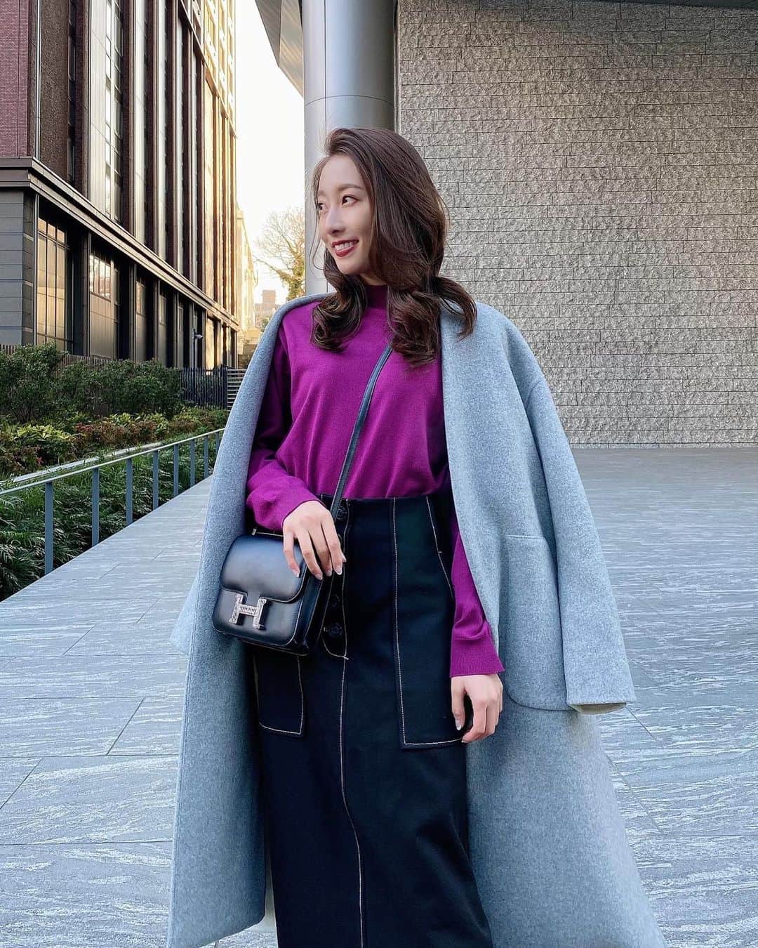 冨張愛さんのインスタグラム写真 - (冨張愛Instagram)「Purple black gray...💜 好きな色合い。 今日は久しぶりにお家でゆっくり。お昼寝もたっぷりして幸せ笑 明日からまた 仕事納めまでがんばろ〜👢 * knit & skirt ... #kuihst #kuih @kuih_store  coat ... #ENFOLD @enfold_official  shoes ... #hermes @hermes  #instagood #coordinate #ootd #outfit #fashion #instafashion #meg_ootd #constancemini #코디네이트 #패션 #카메라 #コーディネート #コーデ #ファッション #今日のコーデ #今日の服 #157cmコーデ #クイ」12月27日 20時35分 - megumitomihari