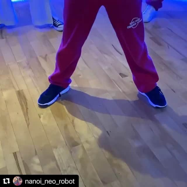 いつかのインスタグラム：「フゥ〜♪  nanoi嬢と弟子達ありがとーう(☝︎ ՞ਊ ՞)☝︎  #Repost @nanoi_neo_robot with @make_repost ・・・ 💓🤖NANOI CLASS🤖💓  🎵Music🎵  Fall'n back/Itsuka Charisma.com @itsuka_meliyas   🤖Girls 🤖 @miyutty0319  @ntm7_22  @n.n.choco  @hime_taan  @pink_kanchan  @neo_geisha01   🏘Studio🏘 @kosukekawakamiscarlet   ...  経験者のみ参加可能な気まぐれレッスン練習会😆 不定期開催。 告知していない為参加したい方はご連絡下さい🙏💓 ..  #poppinggirls #animationdance  #robotdance #freestyledance   #robotgirl #rapmusic  #rap #japaneserap #practice  #japanesewoman #japanesegirl #redclothes #ロボットダンス　#アニメーションダンス #ラップ」