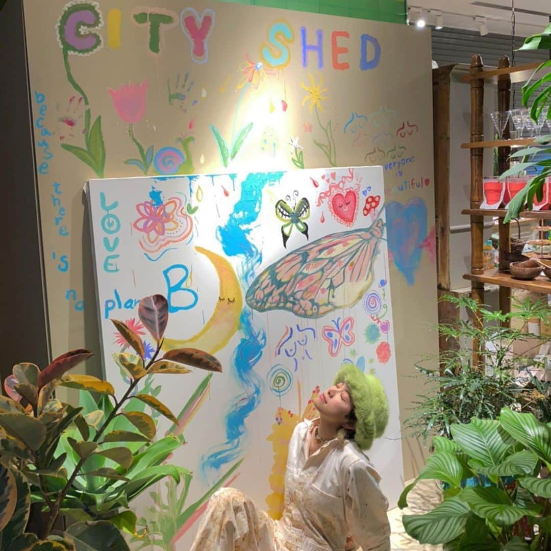 森星さんのインスタグラム写真 - (森星Instagram)「#CityShed POPUP midnight painting therapy🌙」12月27日 21時09分 - hikari