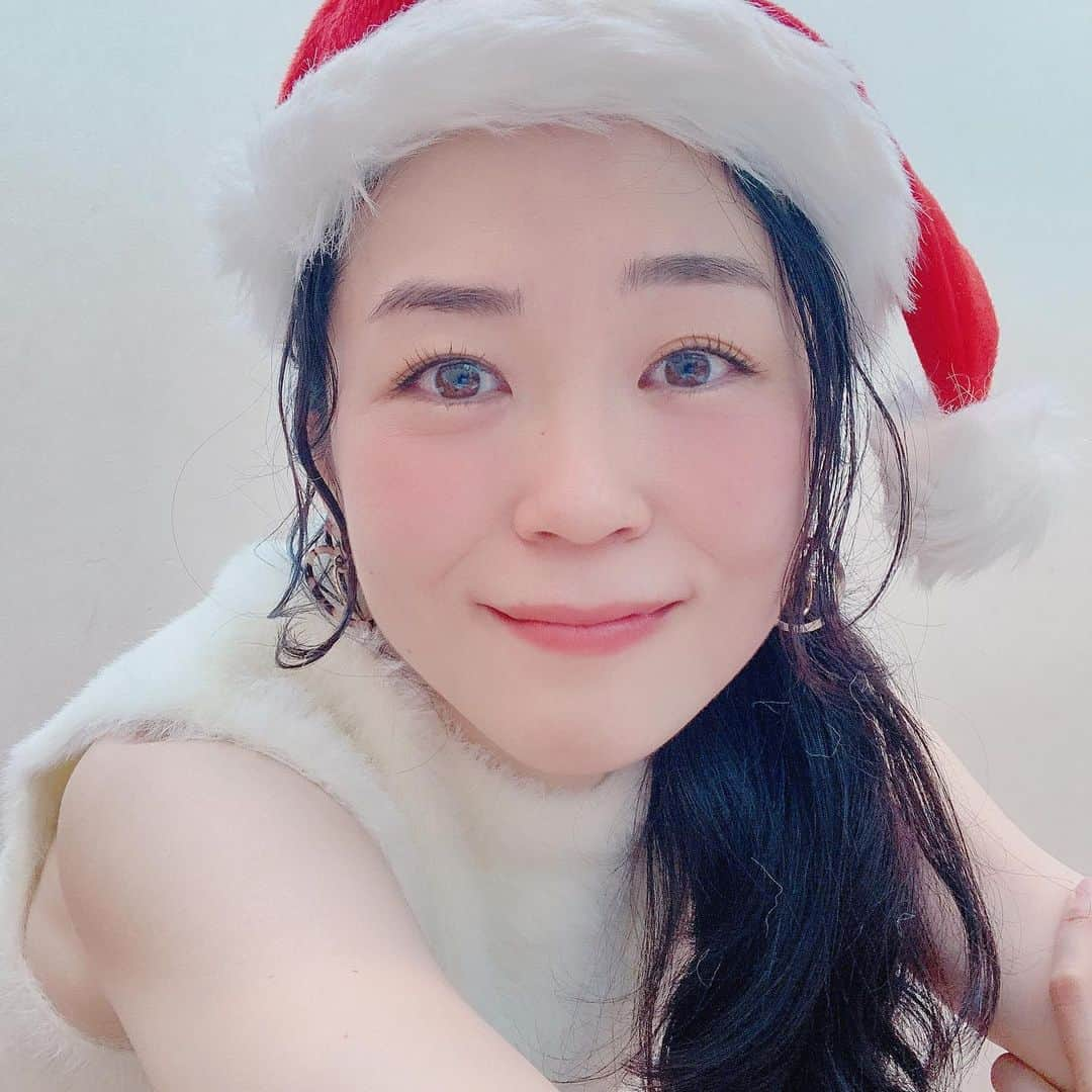 上野まなさんのインスタグラム写真 - (上野まなInstagram)「#サンタコス　2020🎄  今年のクリスマスもありがとう💓🎅  （Facebookページに記事をアップしたら、連動されてあがっちゃったので、投稿し直し💦いいねとコメントくれた方いらっしゃいましたらすみません😂）」12月27日 21時10分 - managram18