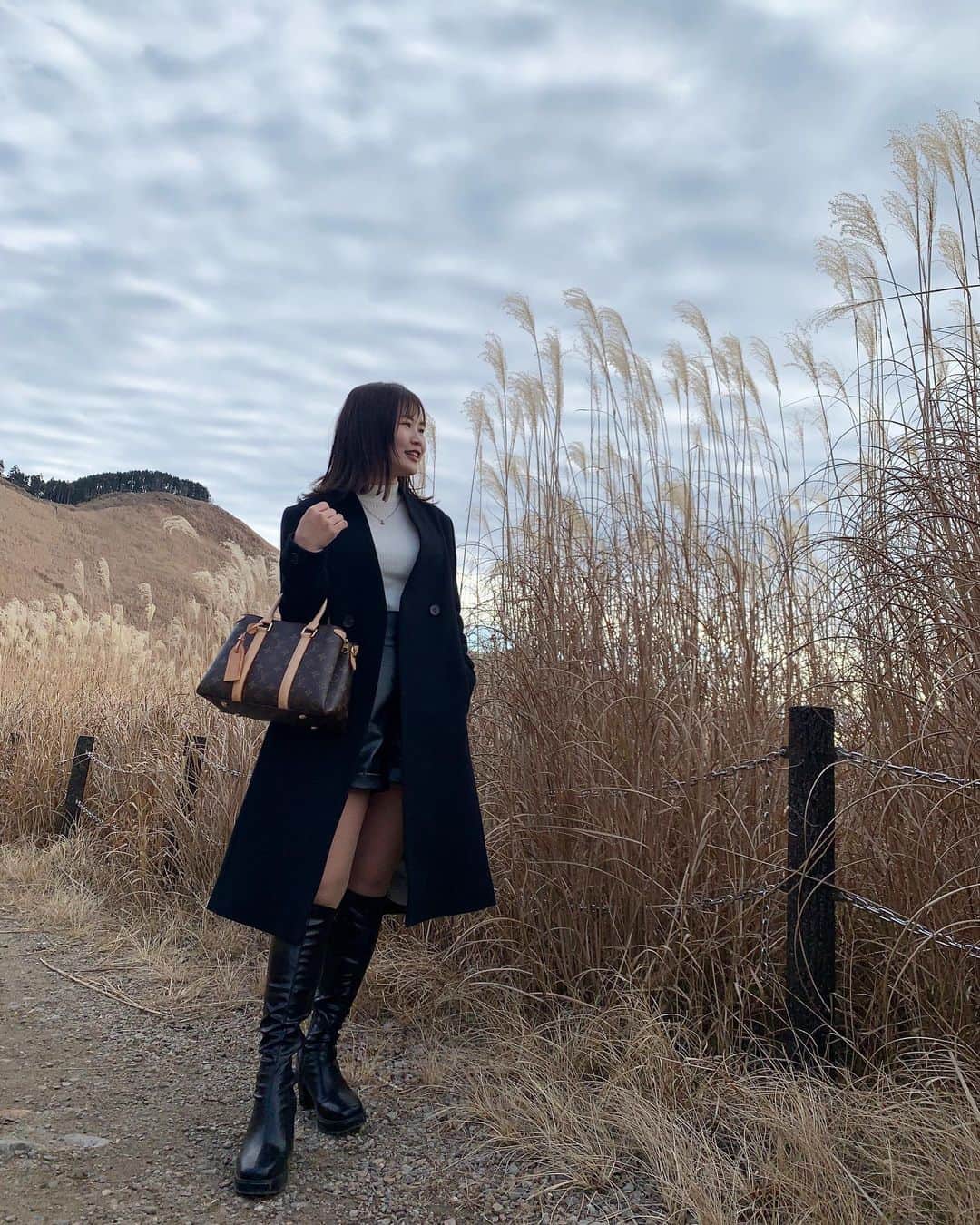 大関れいかのインスタグラム：「. この前の俺氏卍💁🏻‍♀️ この形のブーツやっと買えた。 たまたま見つけたやつ！ 盛れる〜〜🤝 #私服」