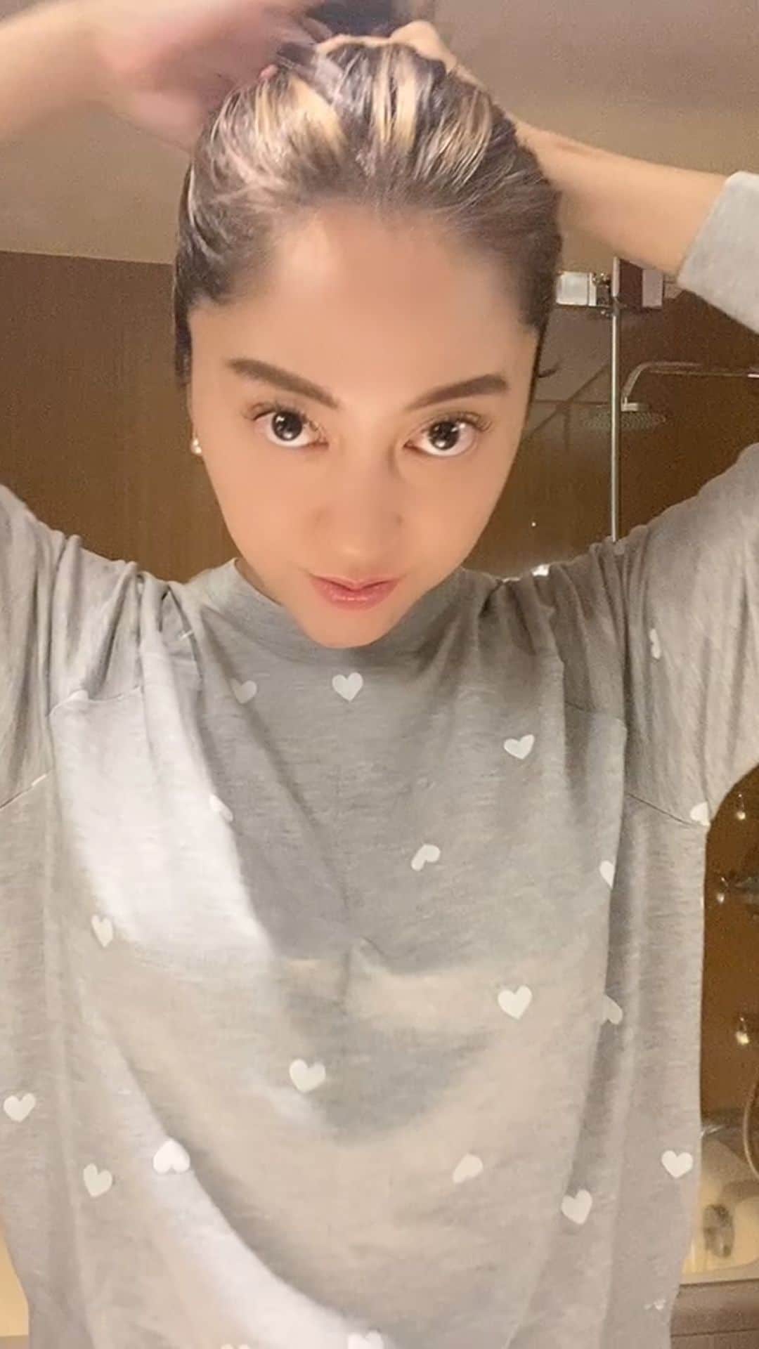 のインスタグラム：「お風呂ためてる間に…🎥🧖‍♀️❤️」