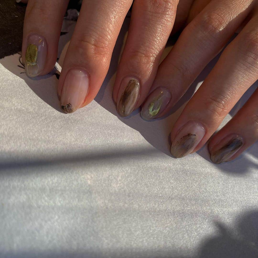 のインスタグラム：「大人なnuance🌔 削ぎ落としても遊び心は忘れずに。  本日もありがとうございました♡ 残り3日宜しくお願い致します🤲  #riririart」