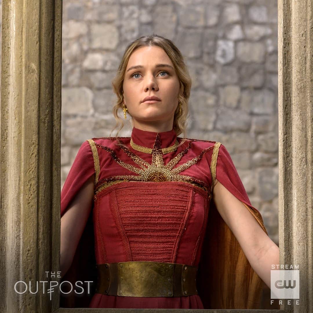 The CWさんのインスタグラム写真 - (The CWInstagram)「She must defend The Outpost. A new episode airs tonight at 9/8c! Stream tomorrow free only on The CW.」12月27日 23時00分 - thecw