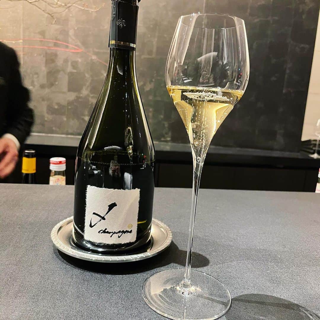 あだち理絵子のグルメインスタ