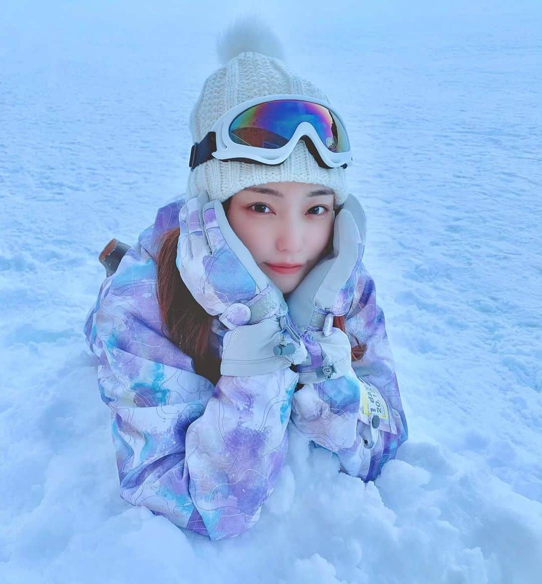 都美さんのインスタグラム写真 - (都美Instagram)「スノボ🏂楽しかった❣️今年2回目❄  #スノボー女子 #スノボーウェア  #全部雪のせいだ #ゲレンデ #ゲレンデマジック #🏂」12月27日 23時04分 - tomi_pkmj