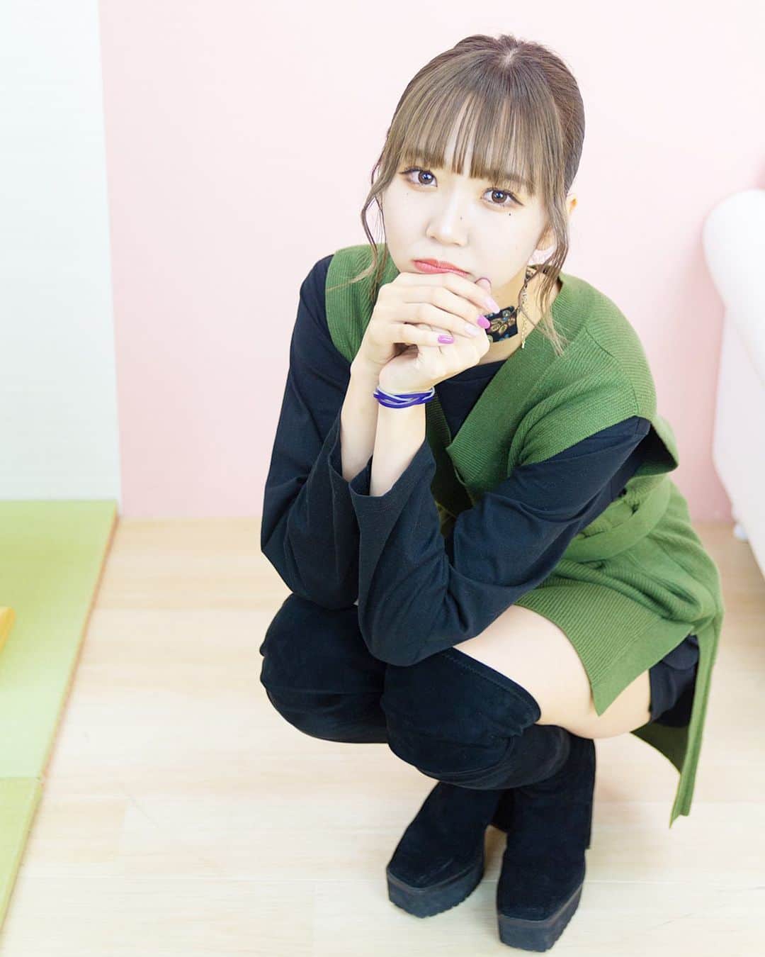 桑名利瑠のインスタグラム：「. . . 📸♡ . . . #fashion #code #makeup #make #instafashion #instagood #instapic #instadaily #selfie #selca #撮影会 #撮影 #photooftheday #photo #thankyou #followforfollowback #followｍe #ポニーテール #ショートボブ #ニーハイブーツ」