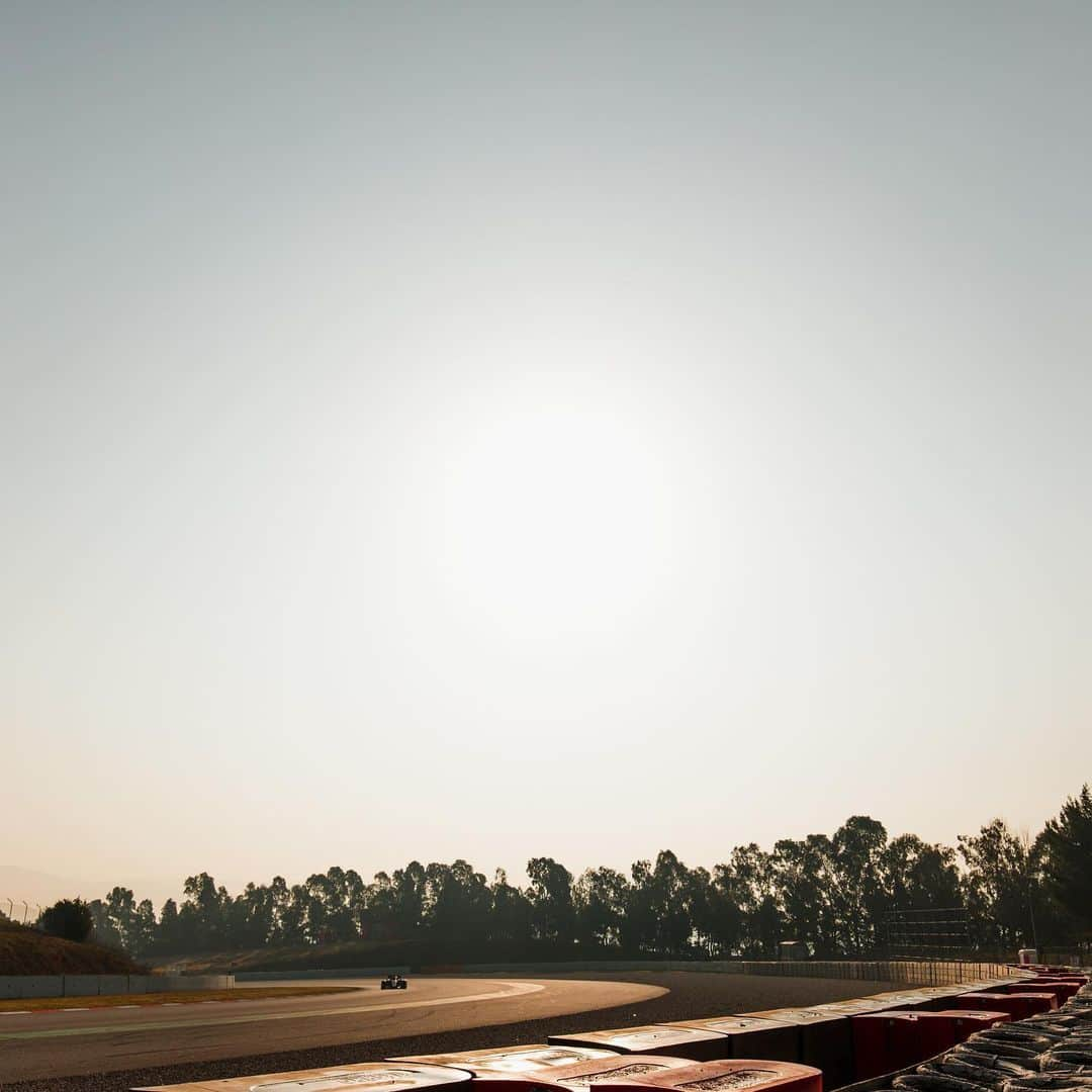 ロマン・グロージャンさんのインスタグラム写真 - (ロマン・グロージャンInstagram)「2019 - Some high hopes after Melbourne but a season that didn't go to plan with a tricky car  Team: Haas F1 Team Grand Prix: 21 Championship Classification: 18th Points finishes: 3 Points scored: 8 Best result: 7th in Germany  #F1 #Formula1 #FormulaOne #RomainGrosjean #Grosjean #Motorsport #Racing #HaasF1」12月28日 0時17分 - grosjeanromain