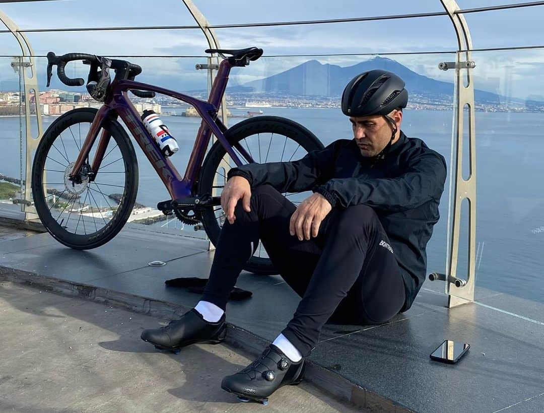 ファビオ・カンナヴァーロさんのインスタグラム写真 - (ファビオ・カンナヴァーロInstagram)「Ti è piaciuta la bicicletta....e ora pedalaaaa 🚴🏻‍♂️😅😰#grazie @trekbikes_italia 💪🏻❤️」12月28日 0時41分 - fabiocannavaroofficial