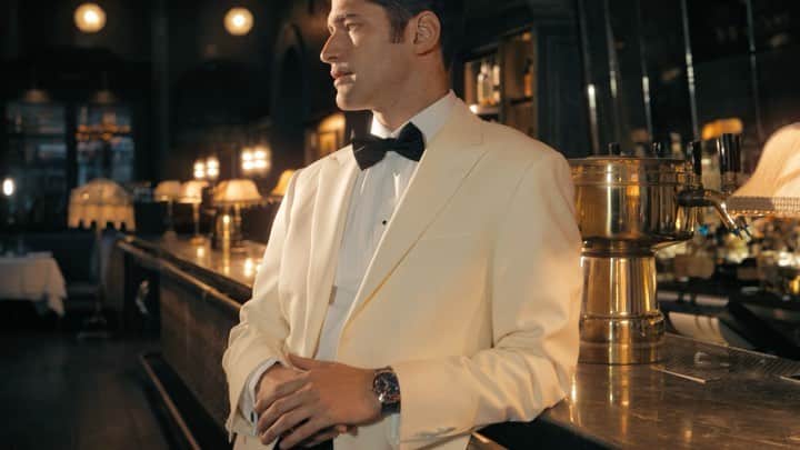ショーン・オプリーのインスタグラム：「🍸? @omega #omegamychoice 📹 by @gregswalesart 💥」