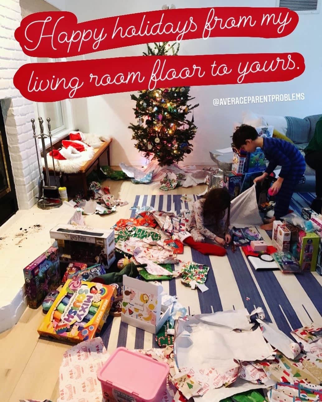Average Parent Problemsのインスタグラム：「Here’s hoping there is way more to laugh about in 2021. Happy holidays everyone!」