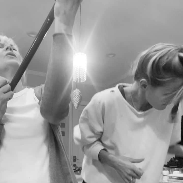 ペイジュ・ライフラーのインスタグラム：「Talent breeds talent *EDIT *in retrospect this caption feels unfair Bc I’m musically talentless and that’s not your fault Mom. Anyway. I love this woman beyond words and will return to this memory on the blue days when I need a fix of her sunshine🌞」