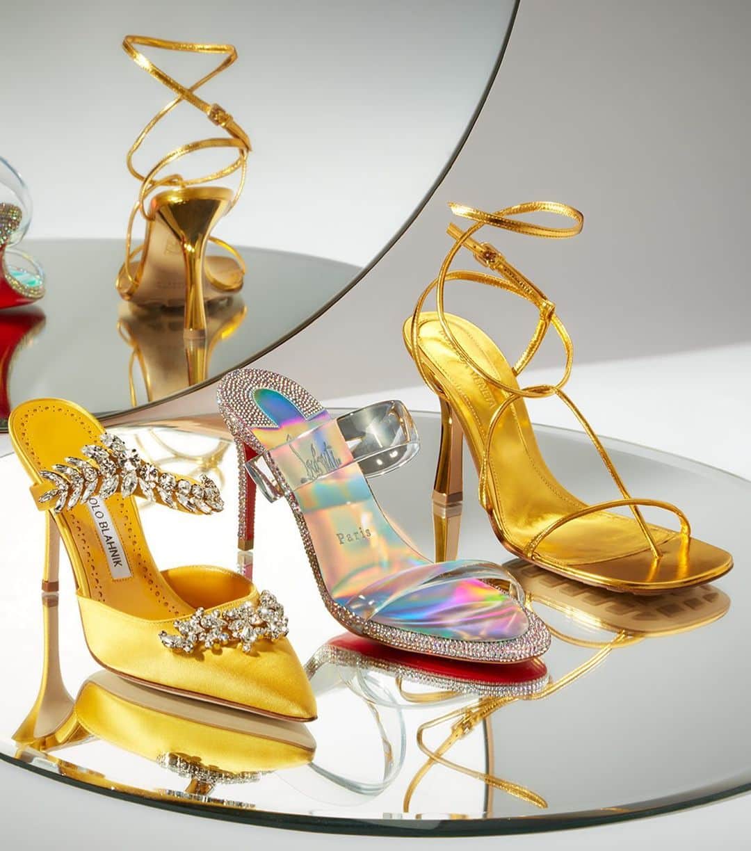 Saks Fifth Avenueのインスタグラム：「Shoes that are cause for a celebration? Get ready to toast to a new year in @louboutinworld, @manoloblahnik and @bottegaveneta. #10022SHOE」