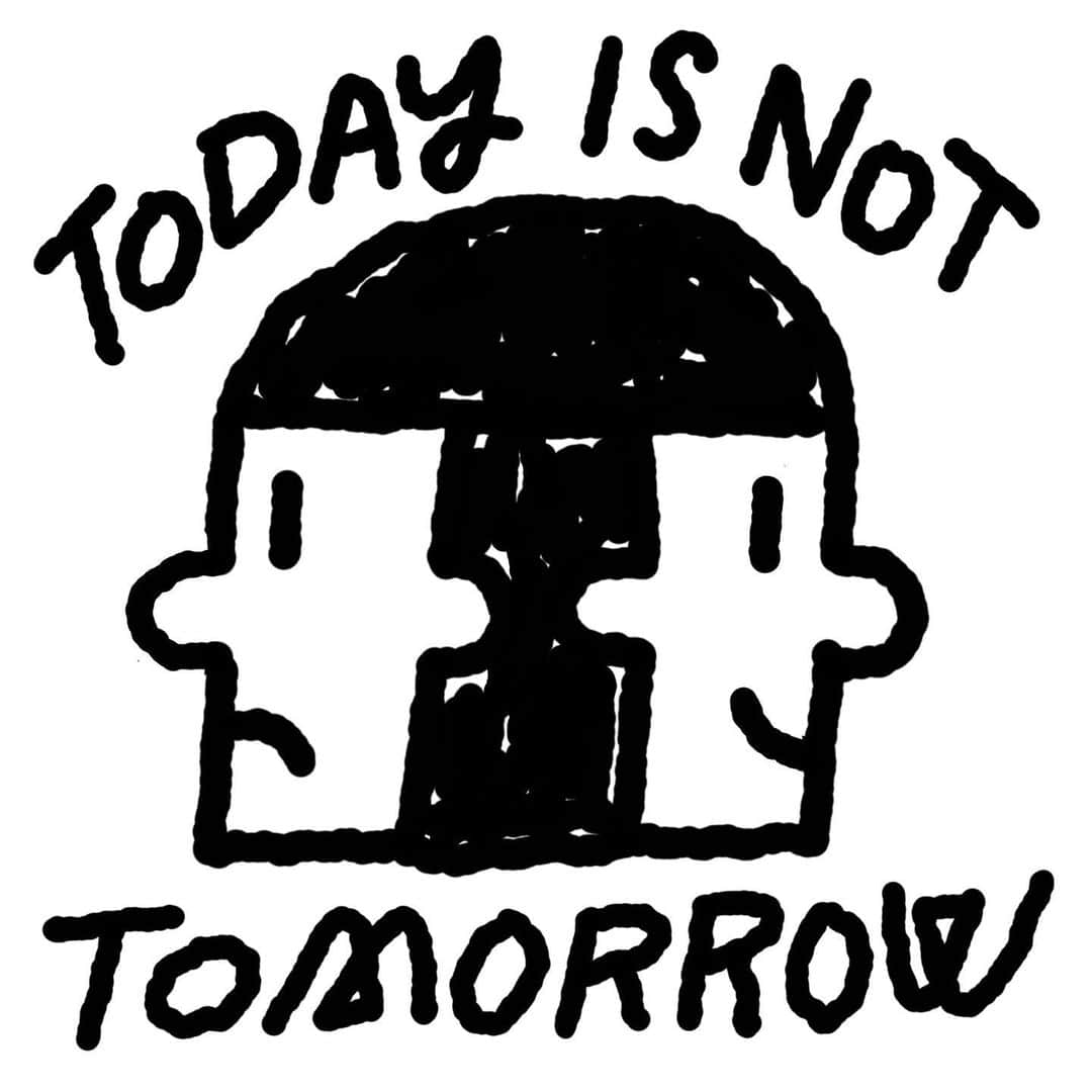 Jason G. Sturgillのインスタグラム：「Reminder to self. I constantly struggle with feeling like a failure in some area of my life, whether it be work or parenting, etc. In the moment it’s hard to imagine a future that might be different. Lately life has felt like Groundhog Day and it doesn’t seem like it will ever change.  Things have been worse in the past in some regards and better in others and vice versa. The only change we can count on is change and not knowing is where hope lives. ✌️🌏」