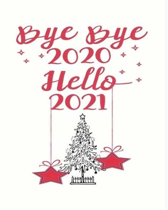 Alexandra M Rodriguezのインスタグラム：「Praying it’s a better one for everyone 🙏🤍 #2020 #2021 #newyear」