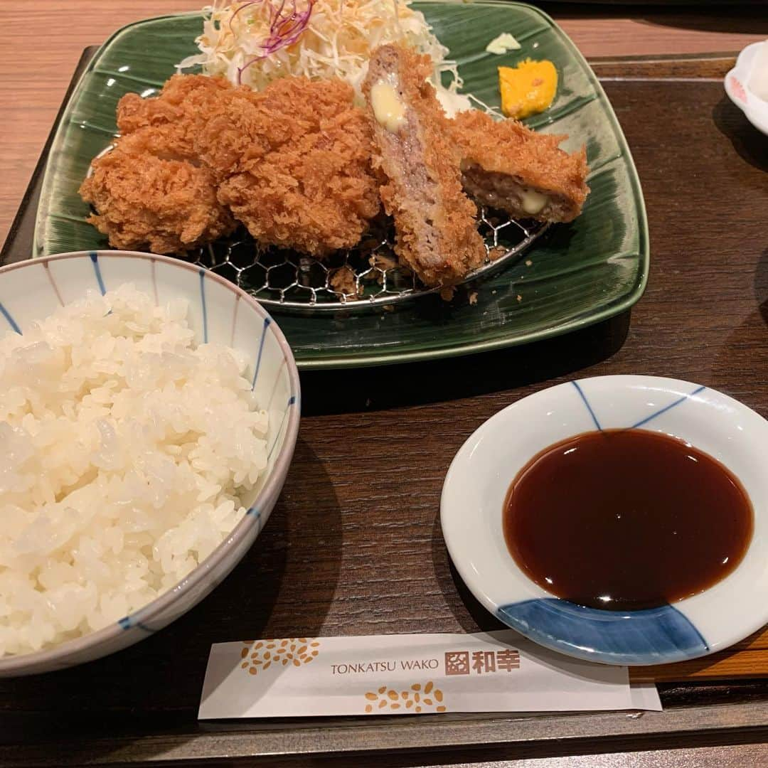 小田島沙知（かぎしっぽ）さんのインスタグラム写真 - (小田島沙知（かぎしっぽ）Instagram)「外食飯テロ10枚揃いましたのでお納め下さい。 今年は中々外食いけずでしたが、だからこそ行く時は美味しいところに行けたので満足です！ ほぼ同じラーメン屋と肉ですが！  #かぎしっぽさち #女芸人 #飯テロ #ラーメン #肉 #そば #カレー #オムライス #パスタ #つくね #ステーキ #和光」12月28日 13時22分 - kagisippo_sachi