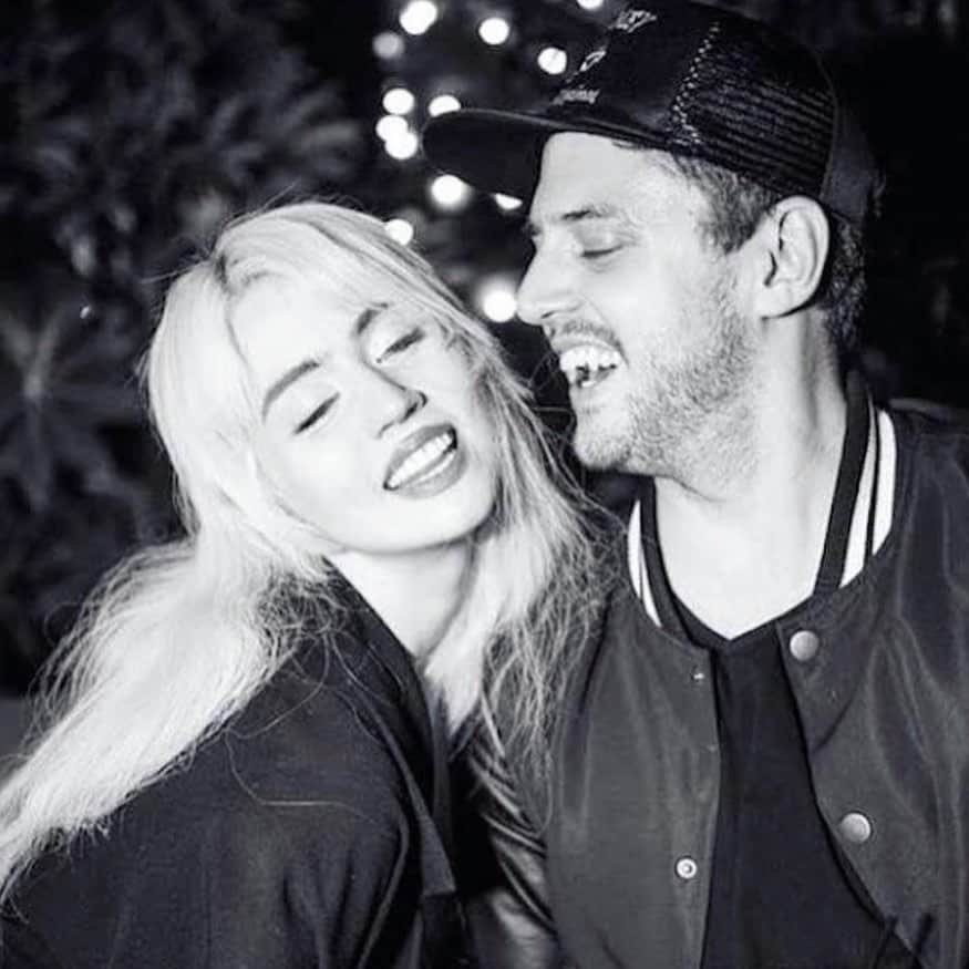 アリソン・ハーバードのインスタグラム：「happy birthday to the love of my life ❤️❤️❤️ ~very excited to spend the rest of my life with youuu 😭❤️」