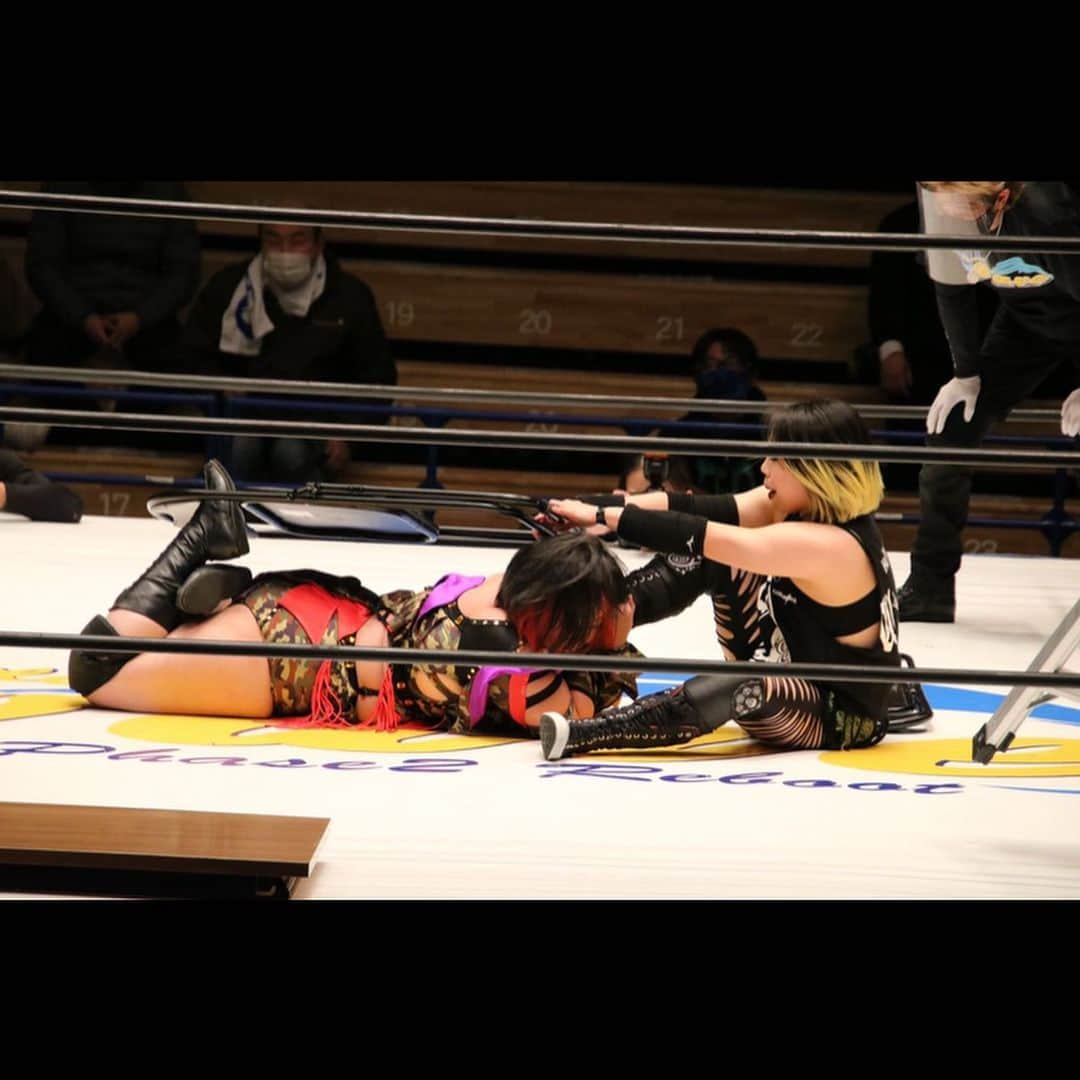 DASH・チサコさんのインスタグラム写真 - (DASH・チサコInstagram)「2020.12.27 #後楽園ホール @kiyukizayami vs @dashchisako  HARDCORE MATCH💀🫀 #仙女 #wavepro #wfix」12月28日 13時02分 - dashchisako