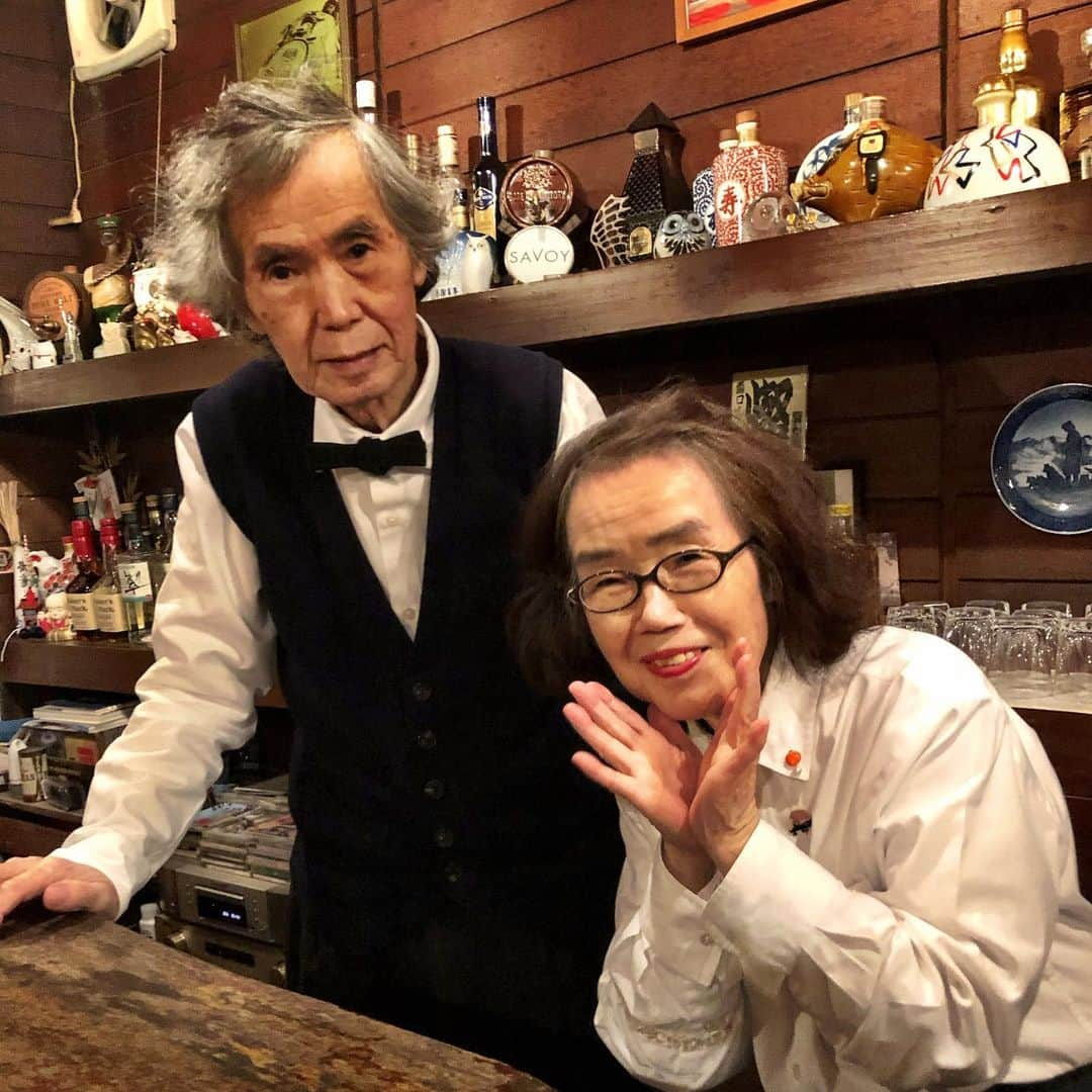 脇阪寿一さんのインスタグラム写真 - (脇阪寿一Instagram)「「露口」 62年前にハイボールをこの世に生み出した店。 温かなご夫妻の空気に包まれる松山の名店。  #露口 #ハイボール #松山  #サントリー #サントリーバー」12月28日 13時14分 - juichiwakisaka