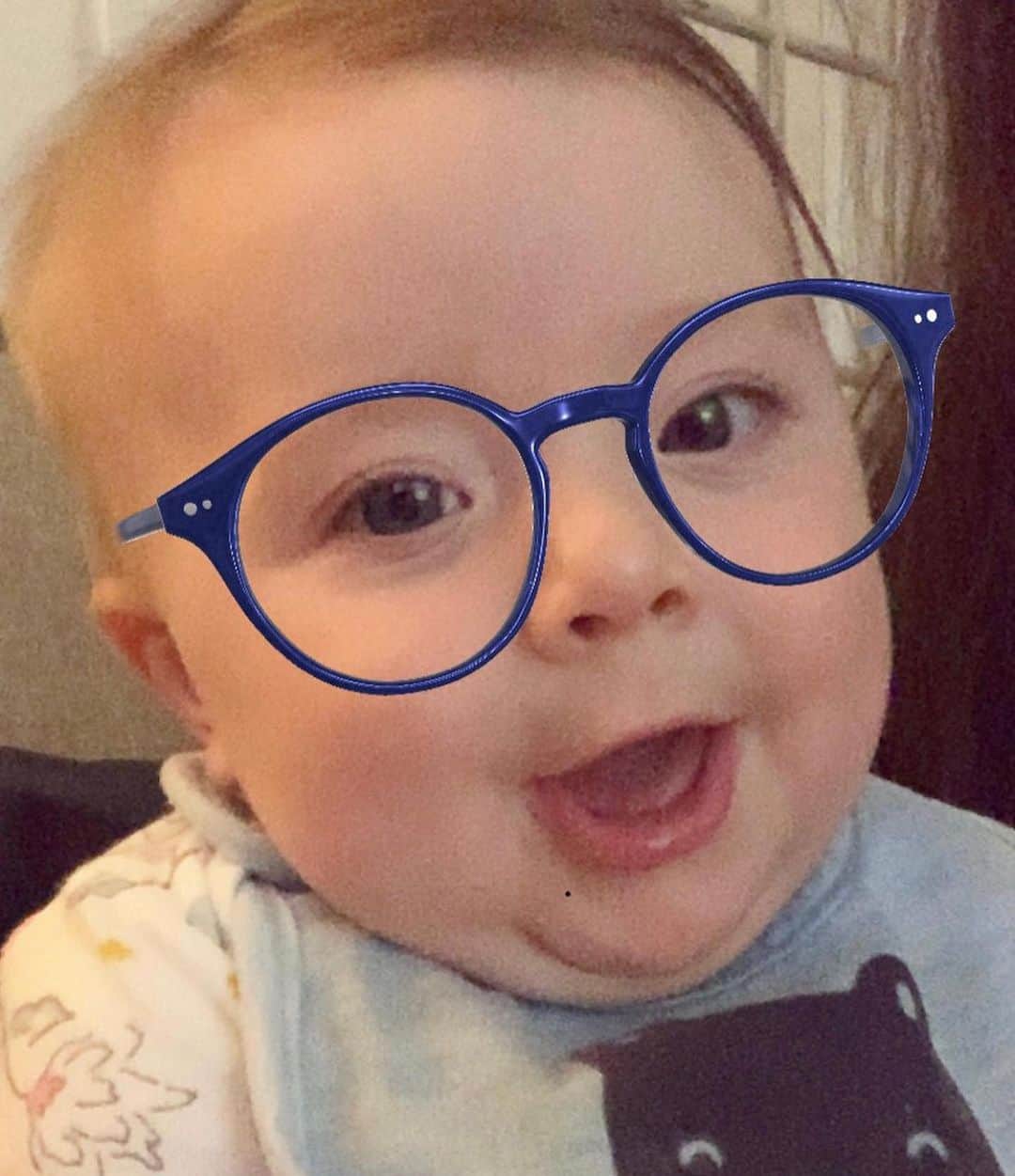 Warby Parkerのインスタグラム：「Now that our adorable friend Dottie grabbed your attention: Reminder that you can try on frames instantly with Virtual Try-On and then use your FSA towards a fresh pair. (Or pairs? Just a thought! 😉 Thank you to @leahpinkston and @mpnkstn2 for sharing the photos 😍)」