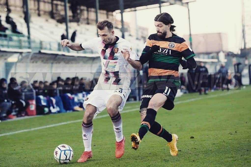 のインスタグラム：「TEAM +3...Testa già alla prossima 💪🇱🇻」