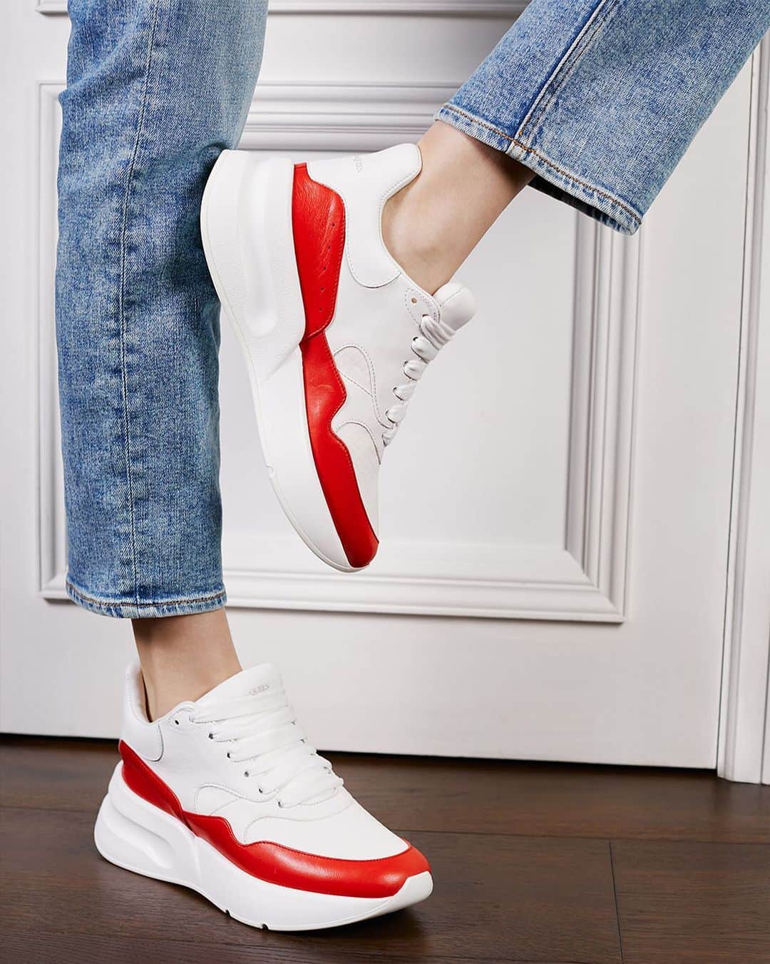The Outnetのインスタグラム：「Let's kick it. This is a day meant for sitting back and relaxing, but some standout @alexandermcqueen sneakers wouldn't hurt.  Shop all your favorite Instagram looks, just visit the link in bio」