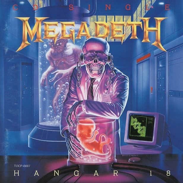 Megadethのインスタグラム：「During a December 5-6 Headbangers Con live virtual panel, David Ellefson explained why Megadeth has opened all live performances in recent years with "Hangar 18". David said: "2013, we were on a Gigantour with Black Label Society & HELLYEAH, and Vinnie Paul, who's been a lifelong Megadeth fan and a good friend to us, he comes on the bus one day and he goes, 'Man, y'all's stage show is amazing, y'all's light show is incredible. Man, y'all gotta be opening with 'Hangar 18'.' We went, 'Really?' Me and Dave kind of looked at each other, and Vinnie goes, 'Yeah, man. I'm telling you, man. That's the one, 'Hangar 18', right there.' So, that night, we went on stage and opened with 'Hangar 18', and it was, like, 'Wow!' It really had an excitement about it. So, since then, even to this day, we open with 'Hangar 18', and now kind of almost in honor and memory of Vinnie. So we come out rocking, and it's a great song. It's nice, because the front-of-house soundman can sort of get our mix together, 'cause there's no vocals, so it kind of gives him a minute to mix the band. Of course, we do soundcheck, and stuff is digitally stored on the console these days anyway, but still, it kind of gives him a couple of minutes to get the mix of the band together before Dave starts singing the verse."」