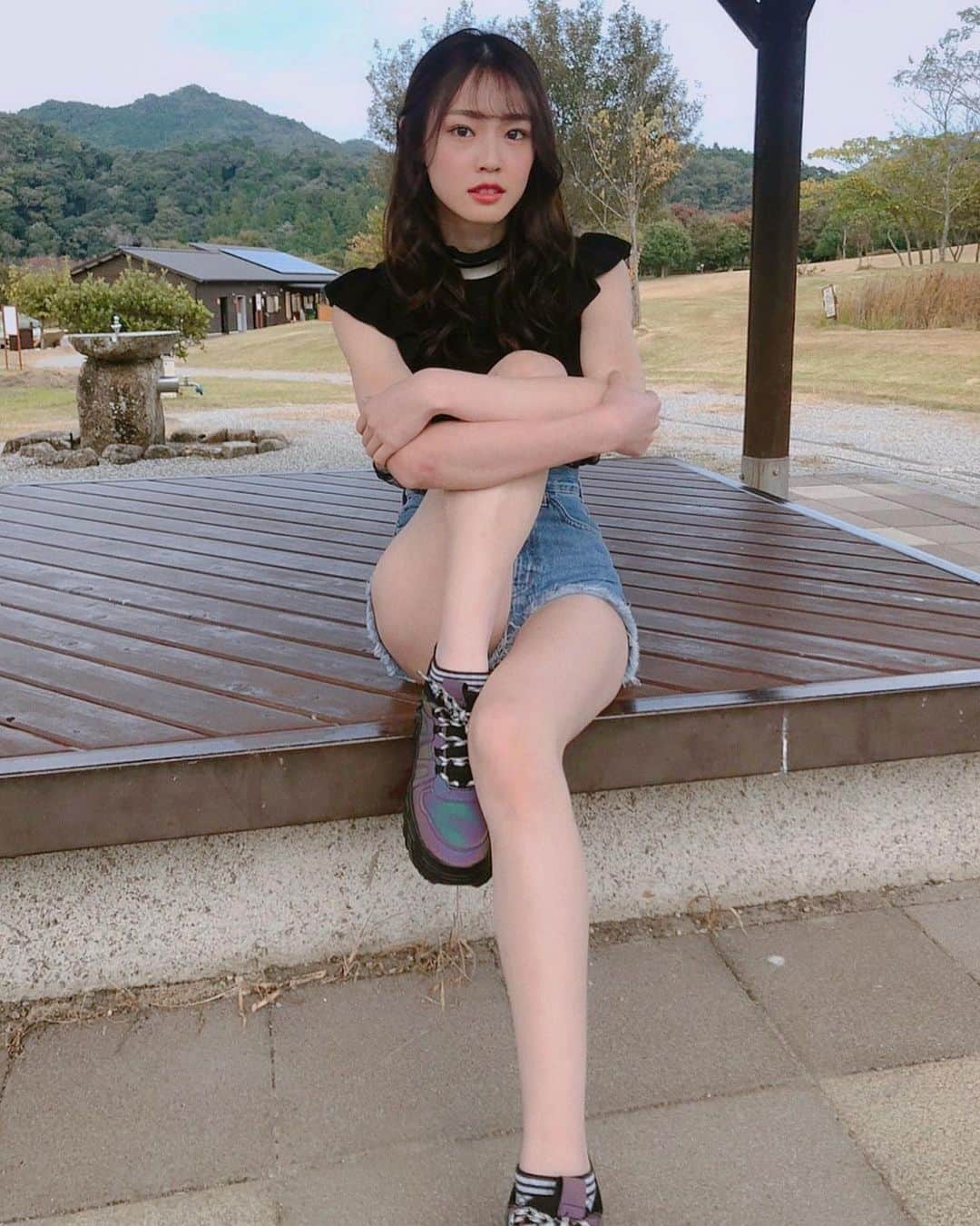 橘香恋のインスタグラム：「おはようございます❤︎﻿ ﻿ 前回の投稿に﻿ イイネとコメントありがとうございます☺﻿ ﻿ ﻿今日は大掃除してからお食事です𖦊້  皆さんは 大掃除終わりましたか🤗⁉︎ ﻿ ﻿」