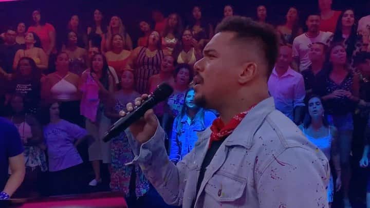 Sorriso Marotoのインスタグラム：「Essas foram as músicas que vocês mais ouviram no nosso perfil do @spotifybrasil em 2020! Qual marcou seu ano?  50 VEZES / REPRISE / 100 LIKES / SINAL VITAL / DEPENDENTE 🙌🏾」