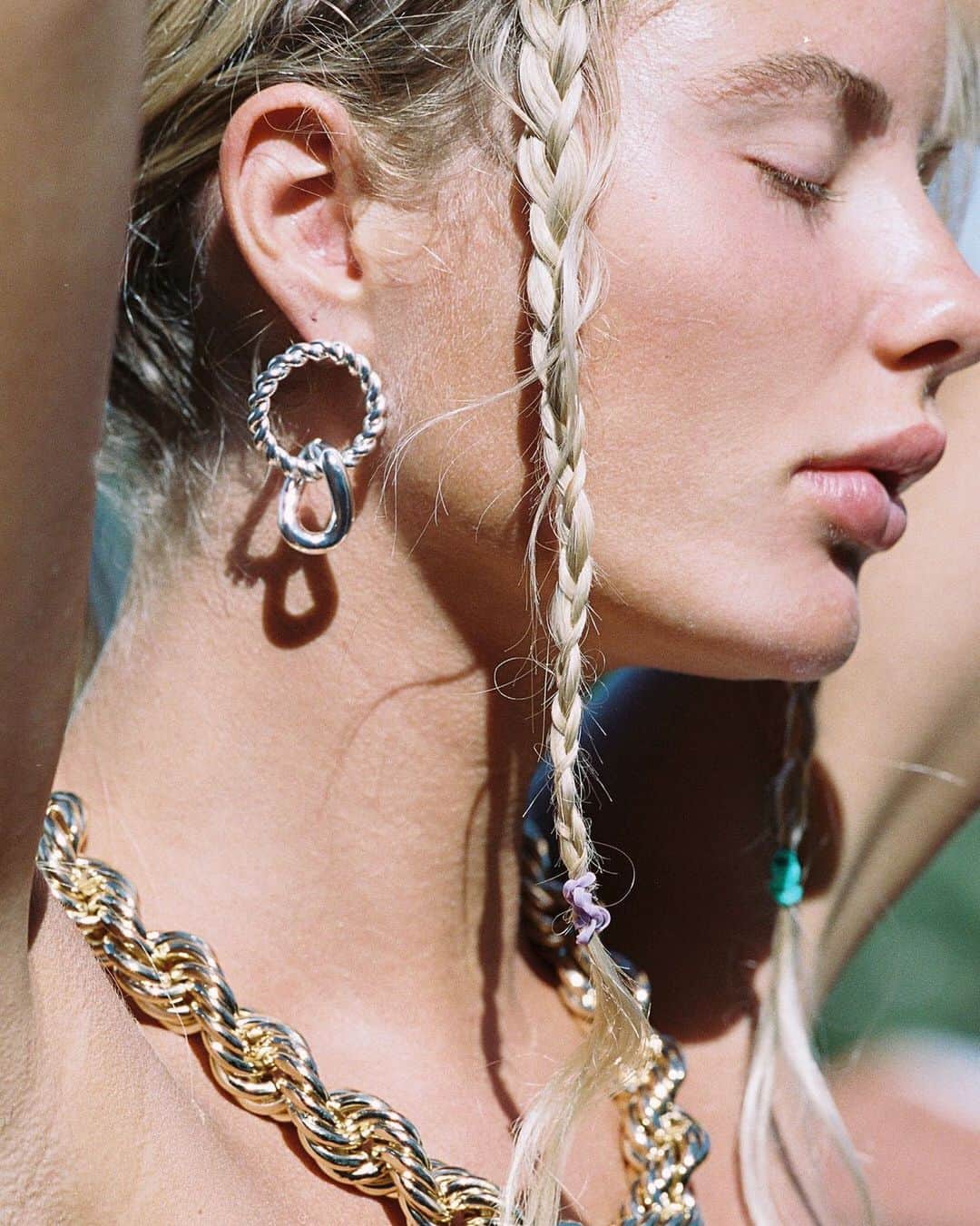 ダニジョーのインスタグラム：「MIXED METAL VIBE ⛓✨」