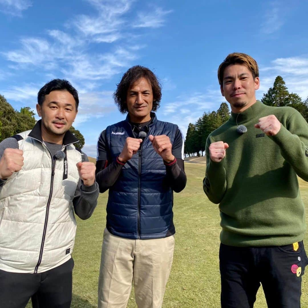 山中慎介のインスタグラム：「「年末スポーツSP 最強アスリート頂上決戦 ザ・ゴルフダービー3」(BSテレ東」に出演します。  放送日:2020年12月29日(火)  放送時間:21時〜22:54  是非ご覧ください。  https://m.youtube.com/watch?v=kgBCGo4JkEA  #shinsukeyamanaka #山中慎介 #athlete #boxing #前田健太 さん #本並健治 さん #松田鈴英 さん #葭葉ルミ さん #松森彩夏 さん #taylormade」