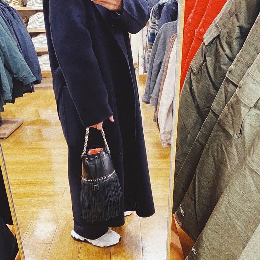 i_am_romikoのインスタグラム：「黒に見えるけど実はNAVYなんです❤︎ #ootd」