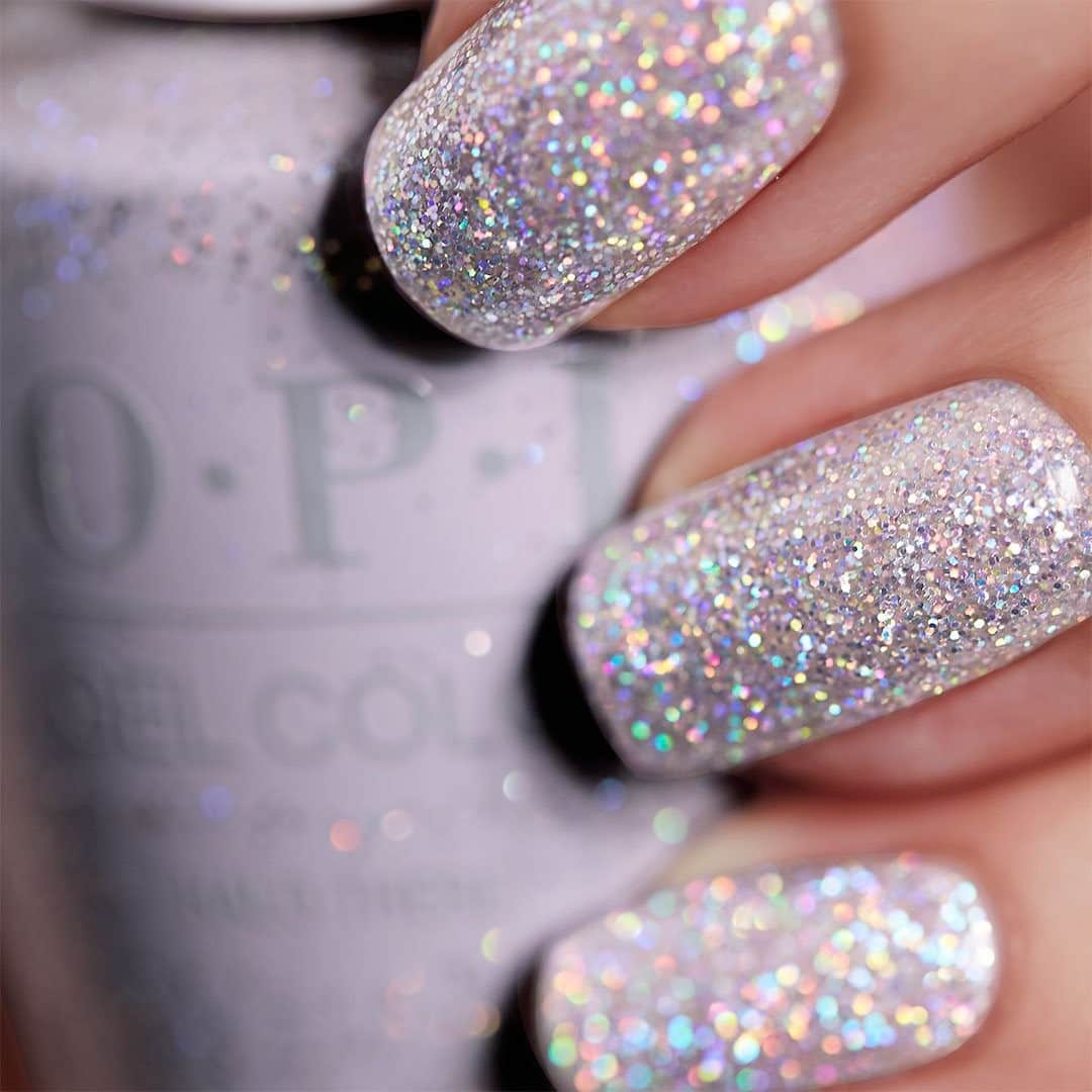 OPIさんのインスタグラム写真 - (OPIInstagram)「#HaloThere! #NYE2020 calls for #DiscoNails!   #ColorIsTheAnswer #OPIObsessed #OPIHighDefGlitters #GlitterNails #OPIGelColor #GelMani #PartyNails #HolidayNails #HolidayMani #HolidayVibes #Holiday2020 #HolidayNailTrends #NailInspo #GlitterMani #NYEMani #WhiteNails #WhiteMani #TrendyNails #ModernNails #ModernMani」12月28日 8時00分 - opi