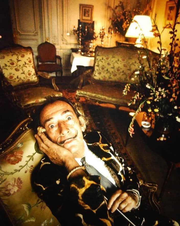 大森美希さんのインスタグラム写真 - (大森美希Instagram)「Salvador Dali  意外と男前のダリ  #mood #salvadordali #dali #artist #surrealist #art #portrait #interiordesign #style #decor #surrealism #今日の一枚 #サルバドールダリ #ダリ #ポートレート #写真 #インテリア #シュールレアリスト #シュールレアリズム #アート #アーティスト #パリ生活」12月28日 8時01分 - mikiomori_