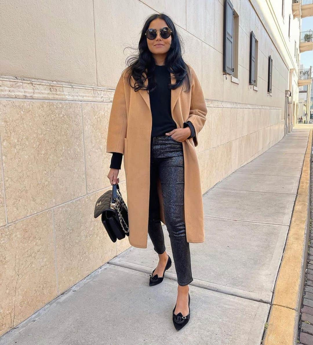 ハドソンのインスタグラム：「NYE attire, the at-home edition. @alpa.rama in The Barbara in Apollo.」