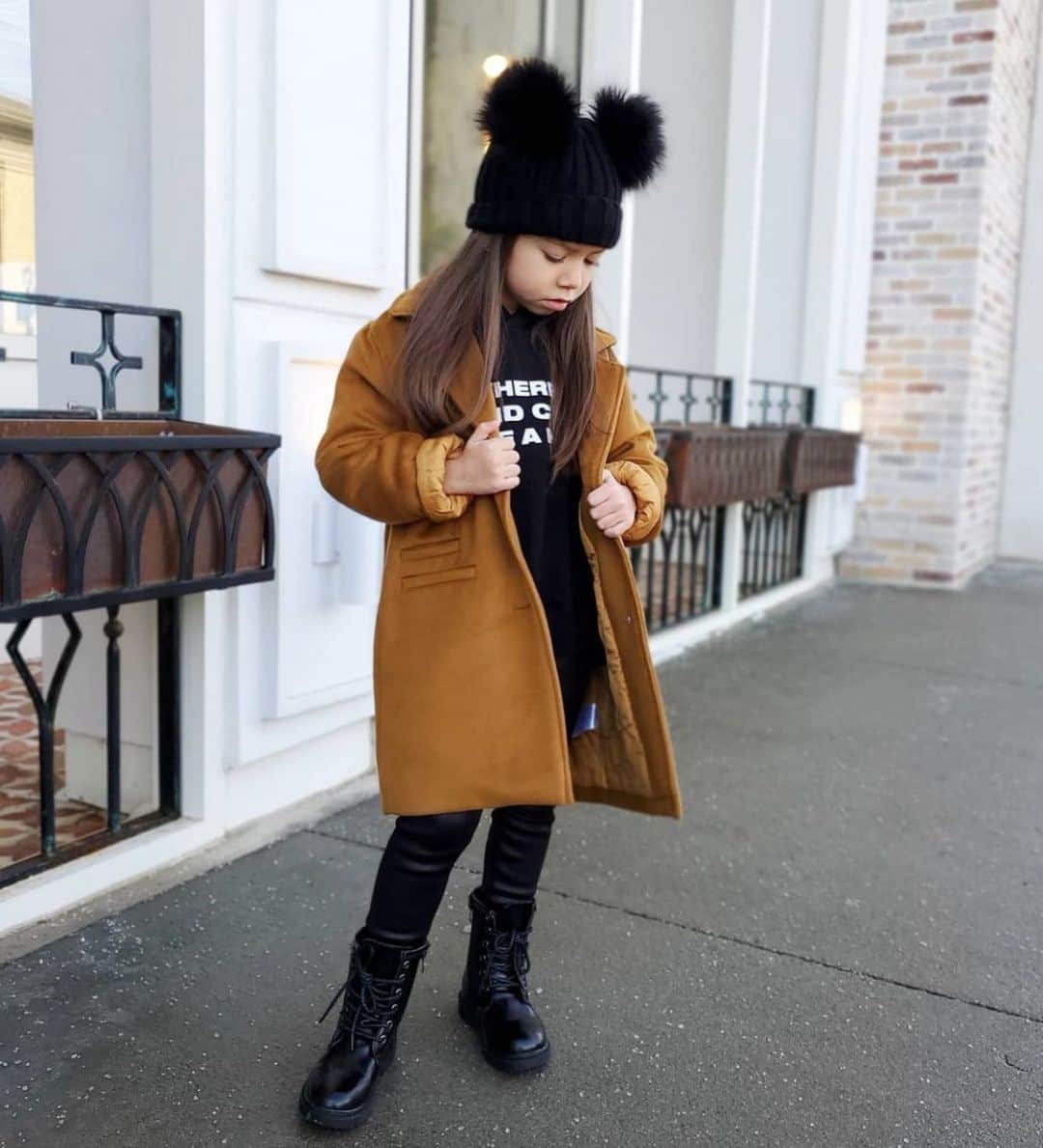 のインスタグラム：「By @kaylas_blogs #kidzfashion」
