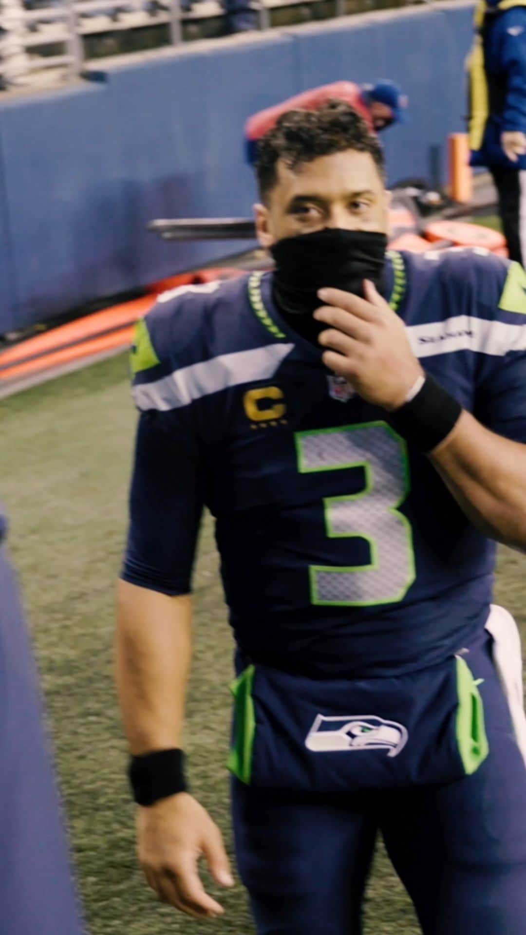 ラッセル・ウィルソンのインスタグラム：「NFC WEST CHAMPS!!」