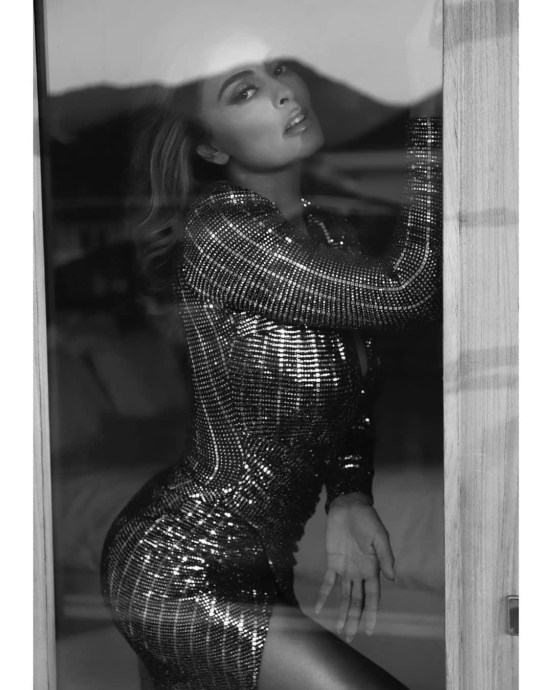 ジュリアナ・パエスのインスタグラム：「#goodnight 🌙」