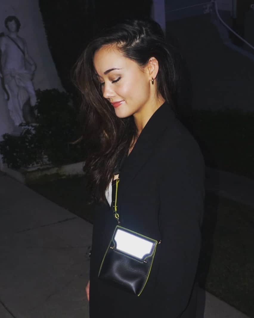 のインスタグラム：「👜」