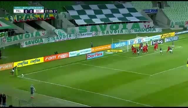 ルイス・アドリアーノのインスタグラム：「🙏🏾⚽️ +3」