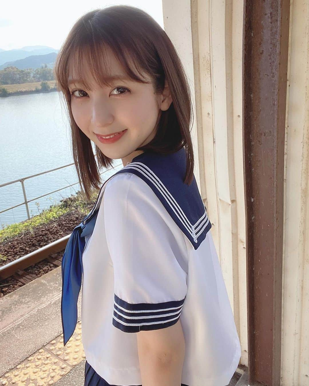 松岡菜摘さんのインスタグラム写真 - (松岡菜摘Instagram)「. . 24歳になってセーラー服着てるとは思わなかったな、て 着るたびに思うよ😳😂🥺 . #セーラー服  #制服 #劇はじ #ミュン密 #水色アルタイル」12月28日 22時42分 - natsustagram_hkt