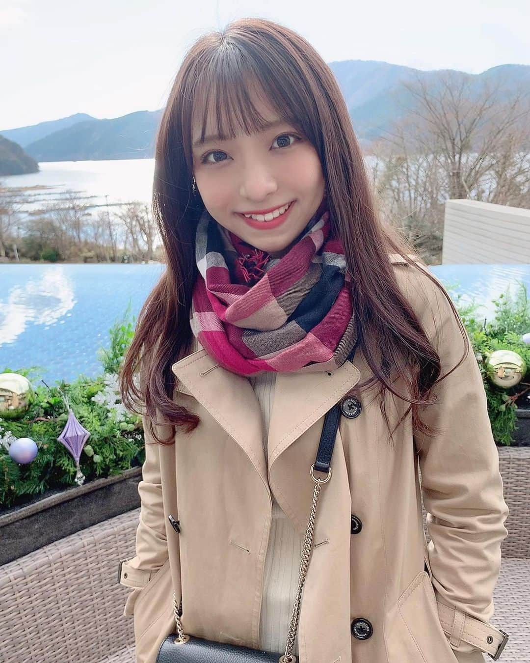 勝又彩央里さんのインスタグラム写真 - (勝又彩央里Instagram)「2020年もあと少し。 先日行った箱根♨️ 温泉でゆっくりしてきました！  大掃除も頑張ろう😚  #箱根旅行 #箱根 #温泉旅行 #箱根温泉 #芦ノ湖 #そば処みよし #冬 #2020 #ありがとう #大掃除 #頑張ろう #大学生 #女子大生 #セントフォース #セントフォースsprout #tf#はなをり」12月28日 21時17分 - saorinoel